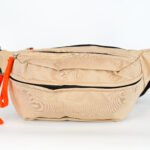 RIÑONERA OXFORD KAKI CON CIERRE NARANJA